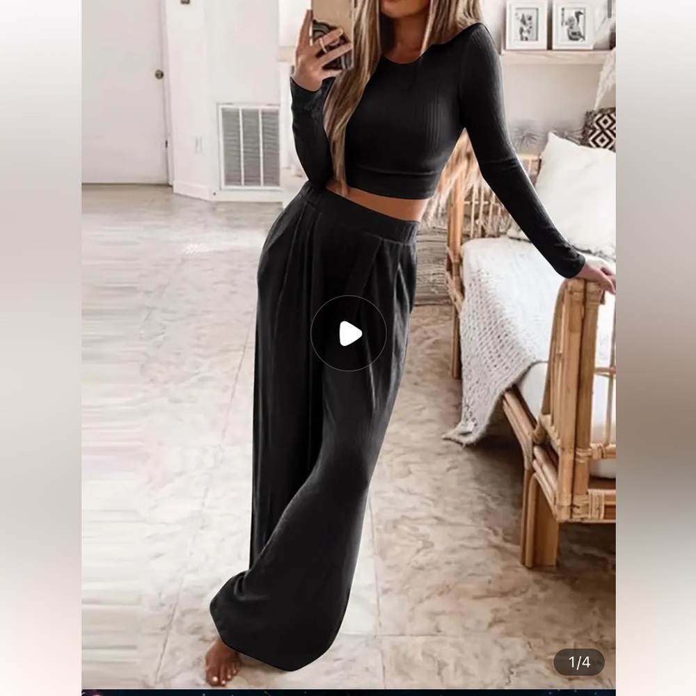 NWOT 2PC Black Lounge Set